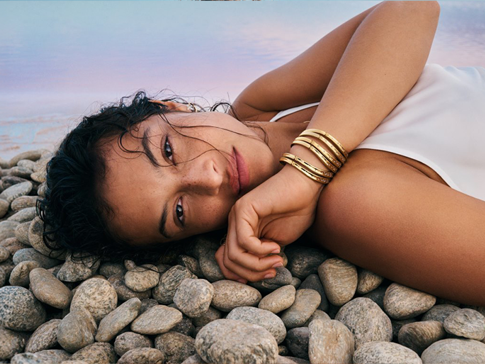Pandora تطلق تشكيلة "ESSENCE OF SUMMER" المستوحاة من أمطار الصيف وسحر الشواطئ
